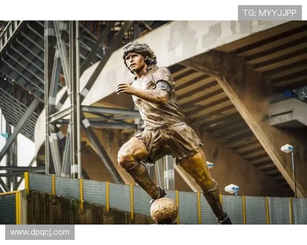 克鲁伊夫足球美学对现代足球战术与艺术的深远影响分析